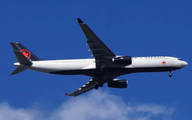 An Air Canada Airbus A330 on flight AC900 from Montreal to Fort Lauderdale