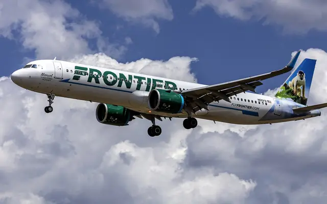 A Frontier Airlines Airbus A321 in flight