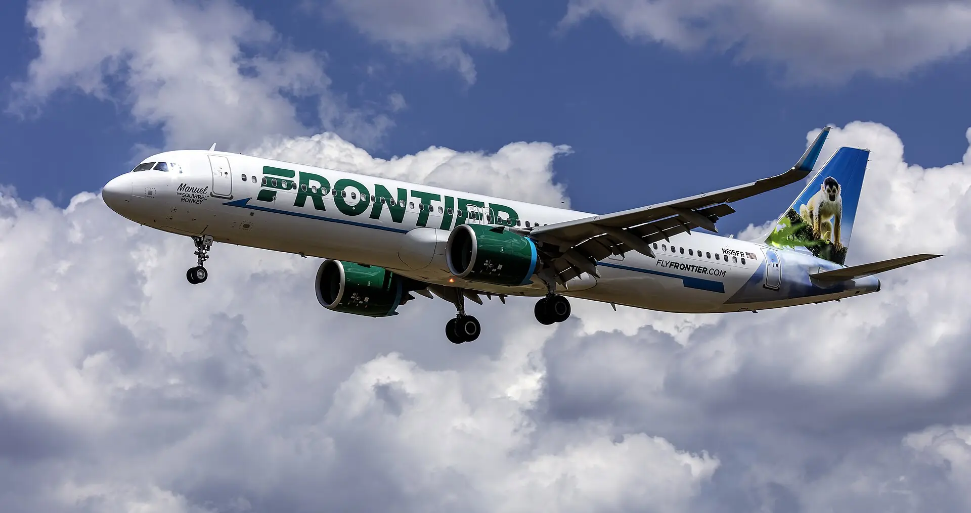 A Frontier Airlines Airbus A321 in flight